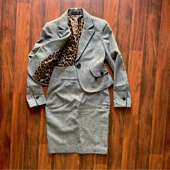 Express Wool Blend Gray Jacket Blazer and Skirt 2 pc Suit - Picture 2 of 11